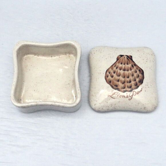 Ceramic Trinket Dish w/ Lid Beige w/ Shell, Coastal Decor Trinket Box for Gift - Picture 2 of 6